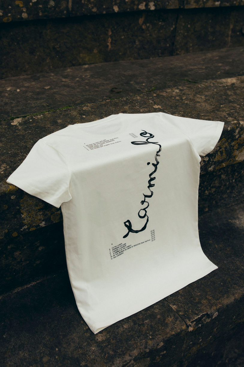 T-shirt "Eu vou Morrer de Amor ou Resistir"